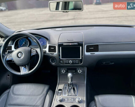 Чорний Фольксваген Туарег, об'ємом двигуна 3 л та пробігом 91 тис. км за 29900 $, фото 28 на Automoto.ua