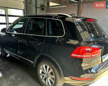 Чорний Фольксваген Туарег, об'ємом двигуна 3 л та пробігом 242 тис. км за 18750 $, фото 3 на Automoto.ua