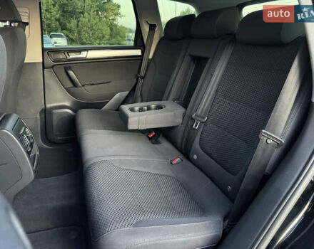 Чорний Фольксваген Туарег, об'ємом двигуна 2.97 л та пробігом 280 тис. км за 14999 $, фото 6 на Automoto.ua