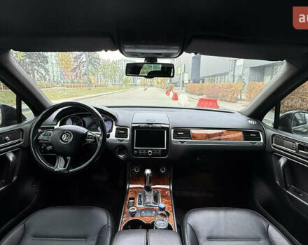 Черный Фольксваген Туарег, объемом двигателя 3 л и пробегом 220 тыс. км за 19700 $, фото 21 на Automoto.ua
