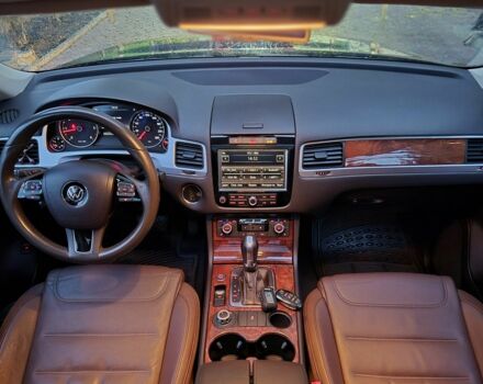 Черный Фольксваген Туарег, объемом двигателя 3 л и пробегом 250 тыс. км за 17300 $, фото 21 на Automoto.ua