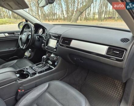 Чорний Фольксваген Туарег, об'ємом двигуна 2.97 л та пробігом 197 тис. км за 18500 $, фото 17 на Automoto.ua