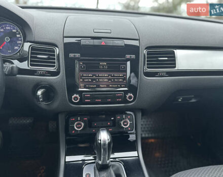 Черный Фольксваген Туарег, объемом двигателя 2.97 л и пробегом 220 тыс. км за 19500 $, фото 8 на Automoto.ua