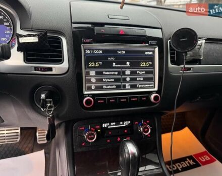 Черный Фольксваген Туарег, объемом двигателя 3 л и пробегом 308 тыс. км за 16490 $, фото 23 на Automoto.ua