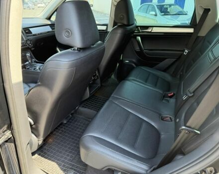 Черный Фольксваген Туарег, объемом двигателя 3 л и пробегом 315 тыс. км за 14850 $, фото 6 на Automoto.ua