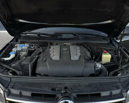 Чорний Фольксваген Туарег, об'ємом двигуна 2.97 л та пробігом 277 тис. км за 23300 $, фото 20 на Automoto.ua