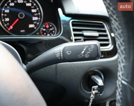 Черный Фольксваген Туарег, объемом двигателя 3 л и пробегом 284 тыс. км за 17800 $, фото 25 на Automoto.ua