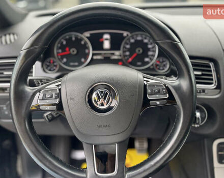 Черный Фольксваген Туарег, объемом двигателя 2.97 л и пробегом 370 тыс. км за 17800 $, фото 14 на Automoto.ua