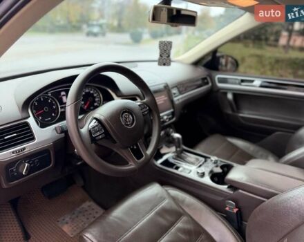 Чорний Фольксваген Туарег, об'ємом двигуна 2.97 л та пробігом 283 тис. км за 18500 $, фото 9 на Automoto.ua