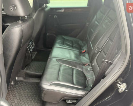 Черный Фольксваген Туарег, объемом двигателя 3 л и пробегом 220 тыс. км за 19700 $, фото 25 на Automoto.ua