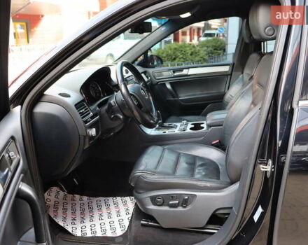 Черный Фольксваген Туарег, объемом двигателя 3 л и пробегом 284 тыс. км за 17800 $, фото 16 на Automoto.ua