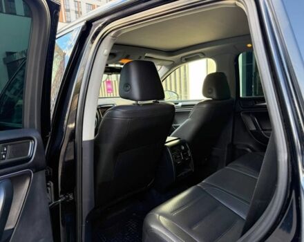 Чорний Фольксваген Туарег, об'ємом двигуна 3 л та пробігом 187 тис. км за 13800 $, фото 12 на Automoto.ua