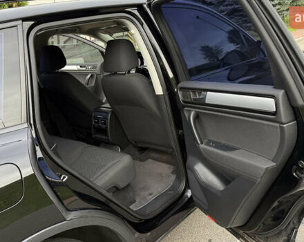 Чорний Фольксваген Туарег, об'ємом двигуна 2.97 л та пробігом 238 тис. км за 17300 $, фото 33 на Automoto.ua