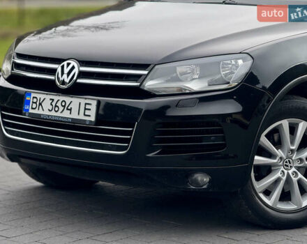 Черный Фольксваген Туарег, объемом двигателя 2.97 л и пробегом 310 тыс. км за 15200 $, фото 3 на Automoto.ua