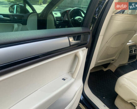 Чорний Фольксваген Туарег, об'ємом двигуна 3 л та пробігом 269 тис. км за 19999 $, фото 17 на Automoto.ua