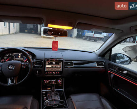 Черный Фольксваген Туарег, объемом двигателя 3 л и пробегом 285 тыс. км за 13800 $, фото 5 на Automoto.ua