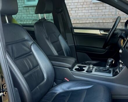 Чорний Фольксваген Туарег, об'ємом двигуна 3 л та пробігом 275 тис. км за 17900 $, фото 18 на Automoto.ua