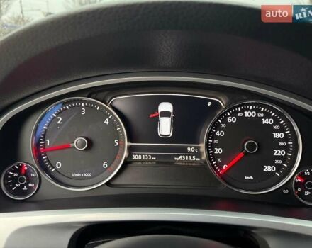 Черный Фольксваген Туарег, объемом двигателя 3 л и пробегом 308 тыс. км за 16490 $, фото 21 на Automoto.ua