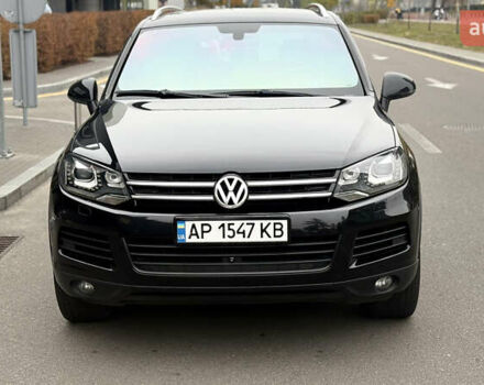 Черный Фольксваген Туарег, объемом двигателя 3 л и пробегом 220 тыс. км за 19700 $, фото 2 на Automoto.ua