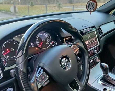 Черный Фольксваген Туарег, объемом двигателя 2.97 л и пробегом 148 тыс. км за 19500 $, фото 23 на Automoto.ua