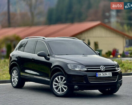 Черный Фольксваген Туарег, объемом двигателя 2.97 л и пробегом 310 тыс. км за 15200 $, фото 5 на Automoto.ua