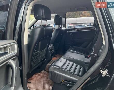 Чорний Фольксваген Туарег, об'ємом двигуна 3 л та пробігом 433 тис. км за 16700 $, фото 11 на Automoto.ua