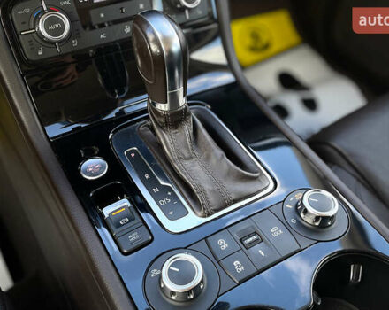 Черный Фольксваген Туарег, объемом двигателя 2.97 л и пробегом 183 тыс. км за 20750 $, фото 11 на Automoto.ua