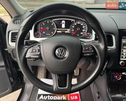 Черный Фольксваген Туарег, объемом двигателя 3 л и пробегом 308 тыс. км за 16490 $, фото 22 на Automoto.ua