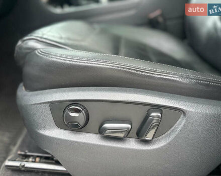 Черный Фольксваген Туарег, объемом двигателя 2.97 л и пробегом 335 тыс. км за 15500 $, фото 11 на Automoto.ua