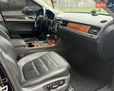 Черный Фольксваген Туарег, объемом двигателя 2.97 л и пробегом 278 тыс. км за 20500 $, фото 38 на Automoto.ua