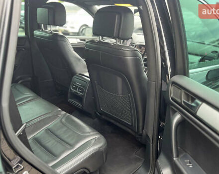 Черный Фольксваген Туарег, объемом двигателя 2.97 л и пробегом 370 тыс. км за 17800 $, фото 26 на Automoto.ua