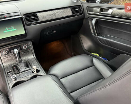 Чорний Фольксваген Туарег, об'ємом двигуна 2.97 л та пробігом 238 тис. км за 21800 $, фото 38 на Automoto.ua