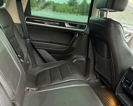 Черный Фольксваген Туарег, объемом двигателя 2.97 л и пробегом 160 тыс. км за 21000 $, фото 11 на Automoto.ua