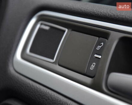 Черный Фольксваген Туарег, объемом двигателя 2.97 л и пробегом 267 тыс. км за 16450 $, фото 69 на Automoto.ua