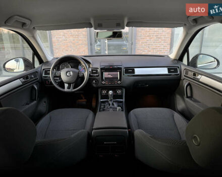 Чорний Фольксваген Туарег, об'ємом двигуна 2.97 л та пробігом 280 тис. км за 14999 $, фото 16 на Automoto.ua