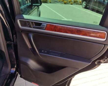 Черный Фольксваген Туарег, объемом двигателя 2.97 л и пробегом 178 тыс. км за 19200 $, фото 11 на Automoto.ua