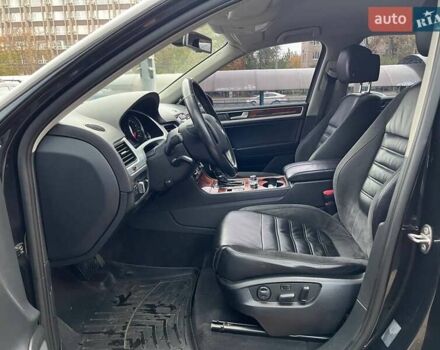 Чорний Фольксваген Туарег, об'ємом двигуна 3 л та пробігом 433 тис. км за 16700 $, фото 5 на Automoto.ua