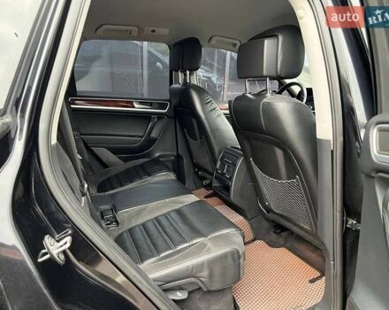 Чорний Фольксваген Туарег, об'ємом двигуна 3 л та пробігом 433 тис. км за 16700 $, фото 9 на Automoto.ua