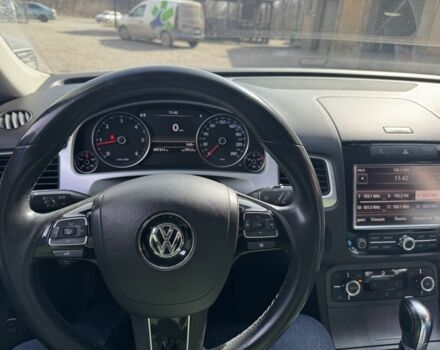 Чорний Фольксваген Туарег, об'ємом двигуна 3 л та пробігом 307 тис. км за 17000 $, фото 10 на Automoto.ua