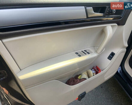 Чорний Фольксваген Туарег, об'ємом двигуна 3 л та пробігом 269 тис. км за 19999 $, фото 11 на Automoto.ua