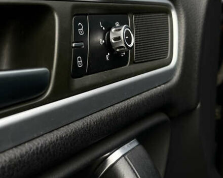 Чорний Фольксваген Туарег, об'ємом двигуна 2.97 л та пробігом 320 тис. км за 17700 $, фото 14 на Automoto.ua