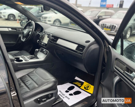 Чорний Фольксваген Туарег, об'ємом двигуна 3 л та пробігом 370 тис. км за 17800 $, фото 24 на Automoto.ua