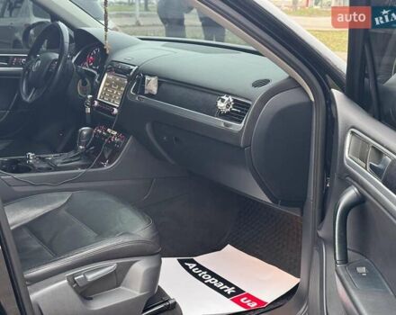 Черный Фольксваген Туарег, объемом двигателя 3 л и пробегом 308 тыс. км за 16490 $, фото 15 на Automoto.ua