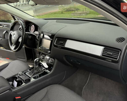 Чорний Фольксваген Туарег, об'ємом двигуна 2.97 л та пробігом 238 тис. км за 17300 $, фото 35 на Automoto.ua