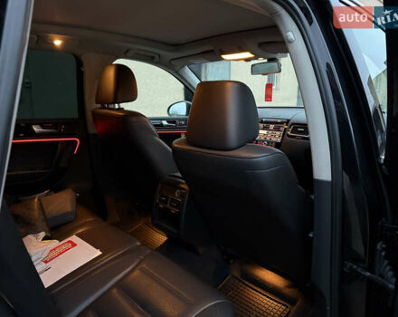 Черный Фольксваген Туарег, объемом двигателя 3 л и пробегом 285 тыс. км за 13800 $, фото 9 на Automoto.ua