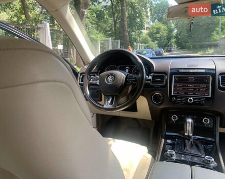 Чорний Фольксваген Туарег, об'ємом двигуна 3 л та пробігом 269 тис. км за 19999 $, фото 21 на Automoto.ua