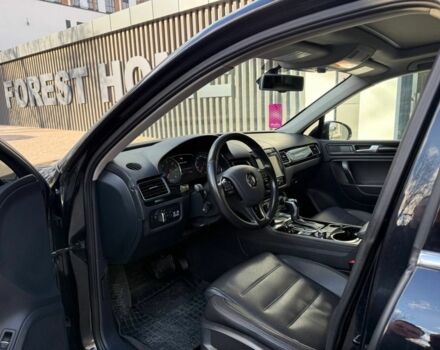 Чорний Фольксваген Туарег, об'ємом двигуна 3 л та пробігом 187 тис. км за 13800 $, фото 5 на Automoto.ua