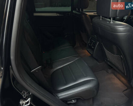 Черный Фольксваген Туарег, объемом двигателя 3 л и пробегом 250 тыс. км за 19000 $, фото 21 на Automoto.ua