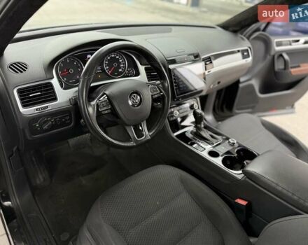 Черный Фольксваген Туарег, объемом двигателя 3 л и пробегом 207 тыс. км за 15700 $, фото 16 на Automoto.ua