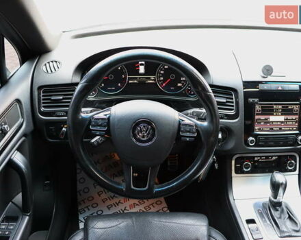 Черный Фольксваген Туарег, объемом двигателя 3 л и пробегом 284 тыс. км за 17800 $, фото 34 на Automoto.ua